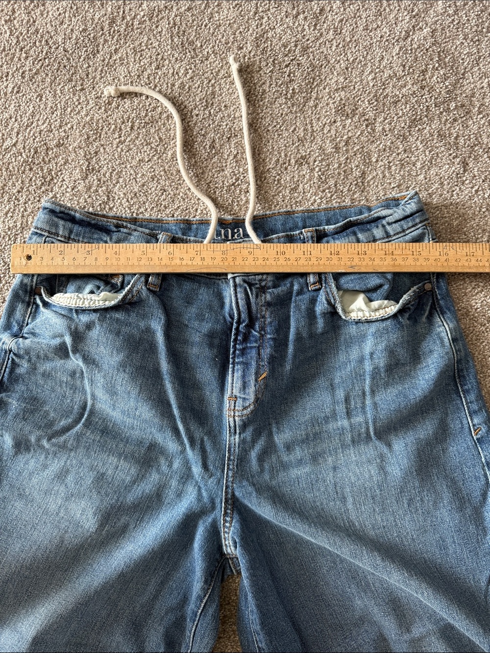 a.n.a wide-leg Light Blue Denim Jeans with Contrast Stitching - Picture 10 of 11